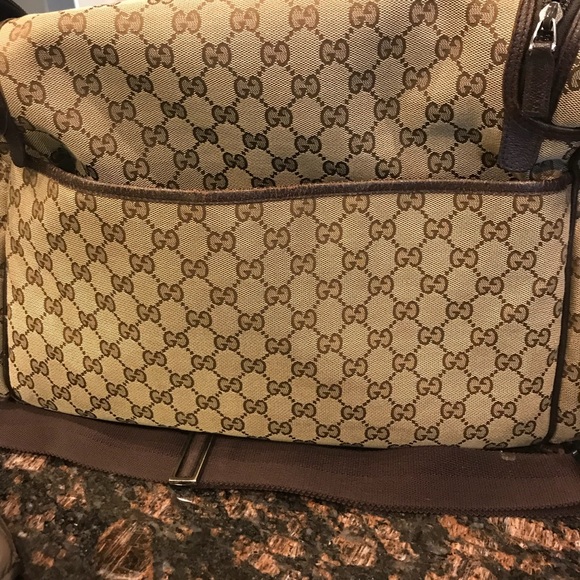 Gucci Diaper Bag!! In excellent condition - Picture 3 of 4